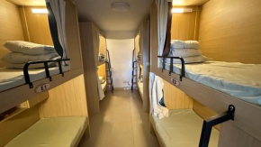 太空舱青年寓舍深圳岗厦店 Shenzhen Space Capsule Youth Hostel Gangxia Store